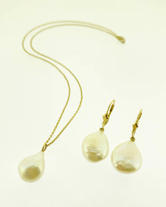 Yellow Gold and Mabé Pearl Earring and Pendant Set